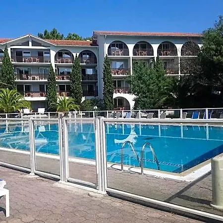 Отель Biarritz-parme 3*