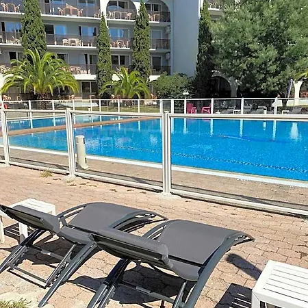 Отель Biarritz-parme 3*