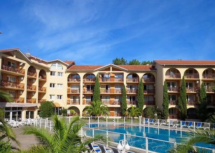 Hotel Biarritz-parme 3*