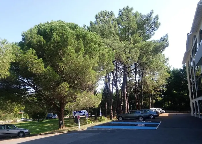 Biarritz-parme מלון 3*